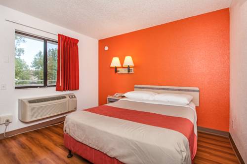 Imagen de la habitación del Motel 6 Fairfield North. Foto 4