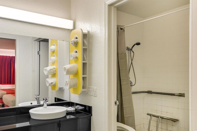 Imagen de la habitación del Motel 6 Fayetteville Ar. Foto 5