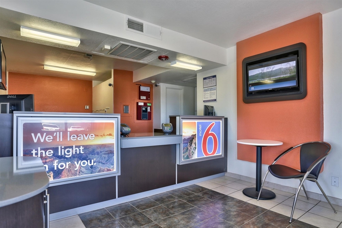 Imagen de los interiores del Motel 6 Flagstaff, Az - Butler. Foto 16