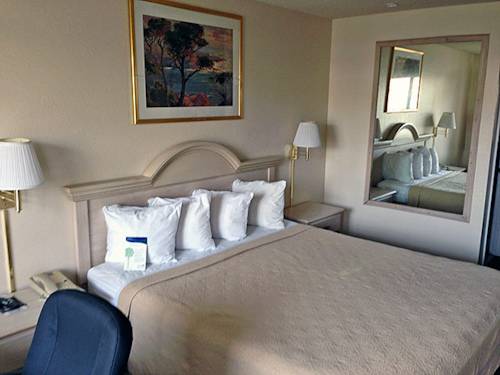 Imagen de la habitación del Motel 6 Fort Bragg, Ca. Foto 3
