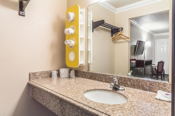 Imagen de la habitación del Motel 6 Fresno, Ca - Belmont Ave. Foto 13