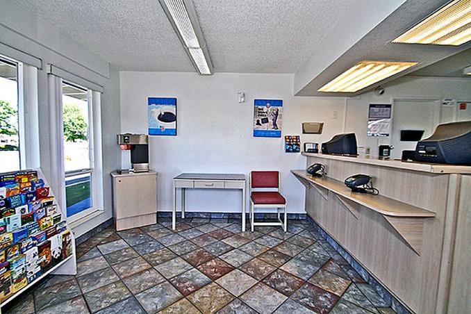 Imagen de los interiores del Motel 6 Fresno, Ca - Blackstone South. Foto 9