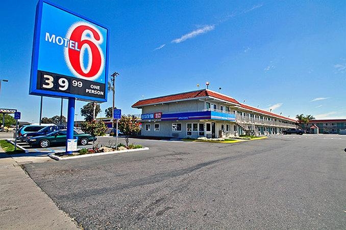 Imagen de los exteriores del Motel 6 Fresno, Ca - Blackstone South. Foto 8