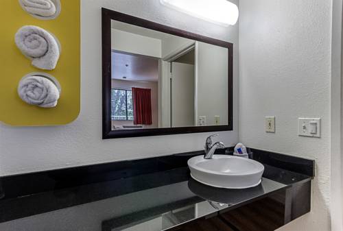 Imagen de la habitación del Motel 6 Fresno, Ca. Foto 8