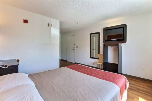 Imagen de la habitación del Motel 6 Gilroy, Ca. Foto 3