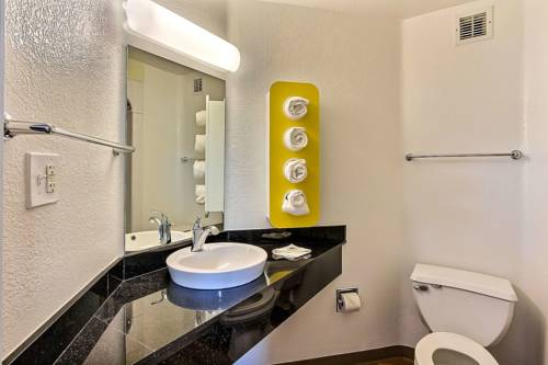Imagen de la habitación del Motel 6 Gilroy, Ca. Foto 8