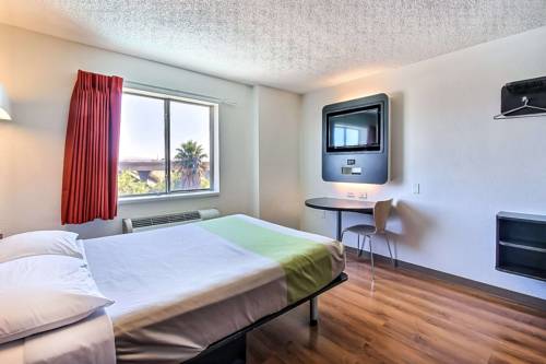 Imagen de la habitación del Motel 6 Gilroy, Ca. Foto 14