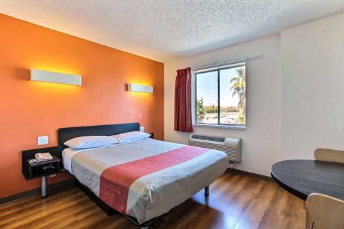 Imagen de la habitación del Motel 6 Gilroy, Ca. Foto 15