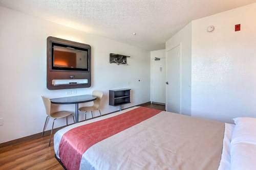 Imagen de la habitación del Motel 6 Gilroy, Ca. Foto 16