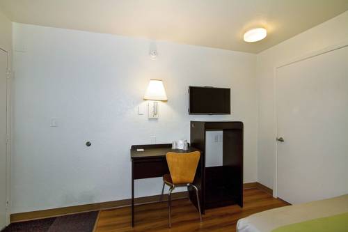 Imagen de la habitación del Motel 6 Green Bay, Wi. Foto 16