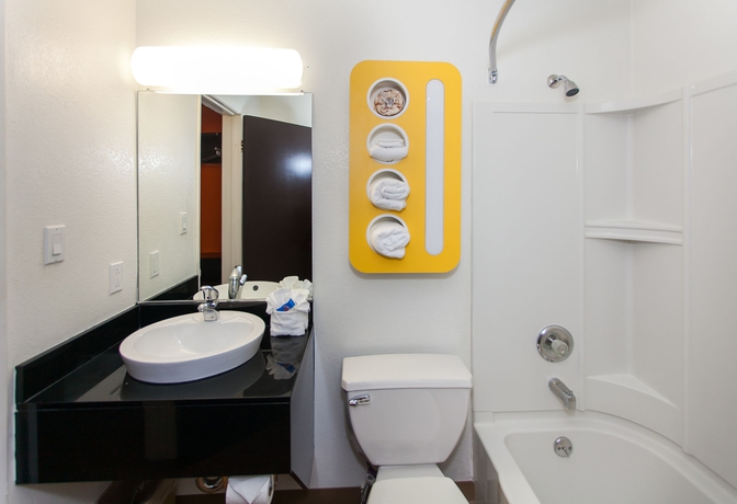 Imagen de la habitación del Motel 6 Hollywood. Foto 4