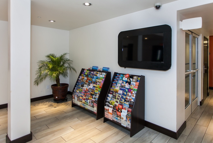 Imagen de los interiores del Motel 6 Hollywood. Foto 12