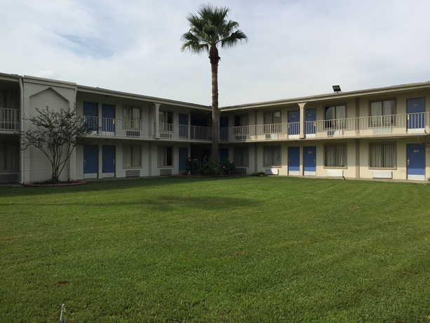 Imagen de los exteriores del Motel 6 Houston, Tx - East. Foto 7