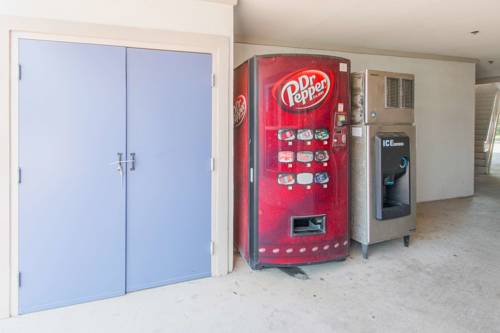 Imagen de la habitación del Motel 6 Hutchins. Foto 2