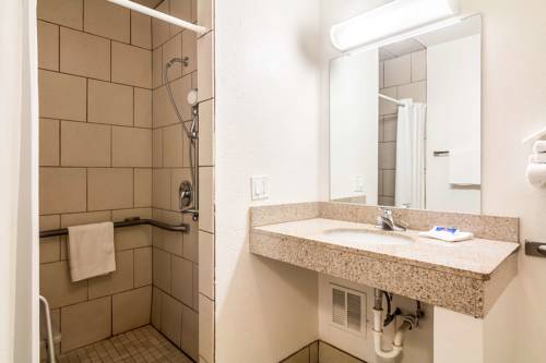 Imagen de la habitación del Motel 6 Janesville, Wi. Foto 7