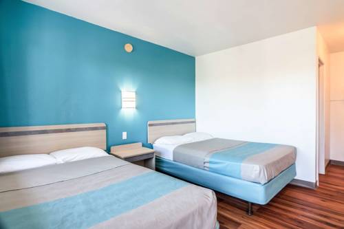 Imagen de la habitación del Motel 6 Janesville, Wi. Foto 8