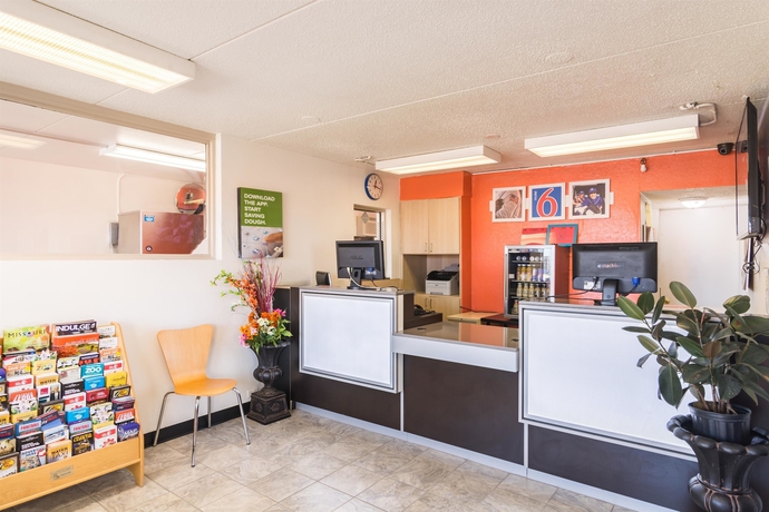 Imagen de los interiores del Motel 6 Joliet - I-80. Foto 16