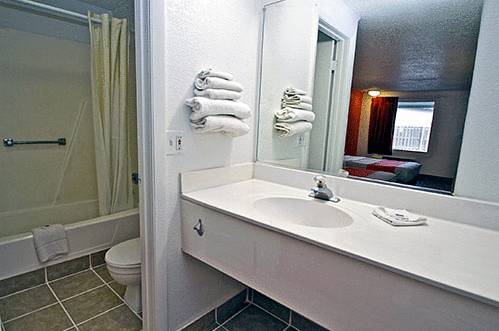 Imagen de la habitación del Motel 6 Kalamazoo. Foto 5