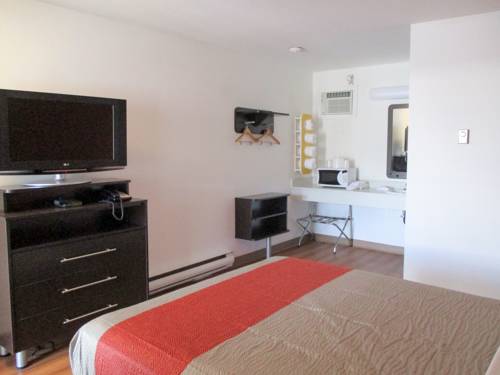 Imagen de la habitación del Motel 6 Kamloops. Foto 3