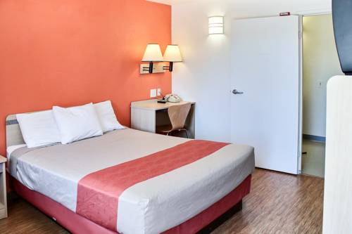 Imagen de la habitación del Motel 6 King City, Ca. Foto 3