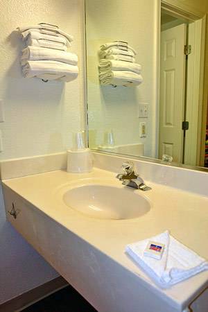 Imagen de la habitación del Motel 6 Kingsburg, Ca. Foto 3