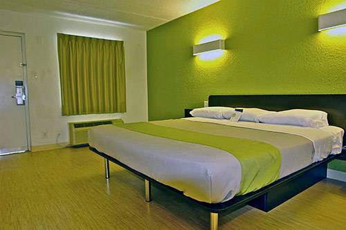 Imagen de la habitación del Motel 6 Kingsburg, Ca. Foto 11