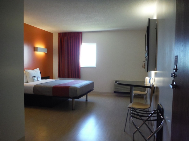 Imagen de la habitación del Motel 6 Kingston, On. Foto 8