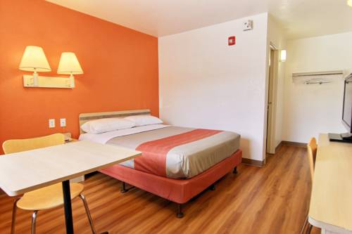Imagen de la habitación del Motel 6 Kingsville, Tx. Foto 8