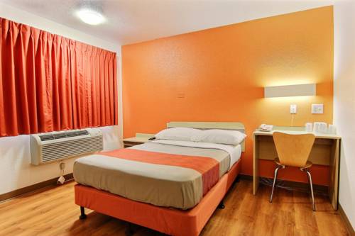 Imagen general del Motel 6 Kingsville, Tx. Foto 1
