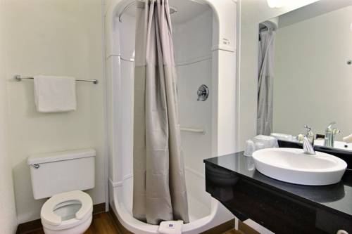 Imagen de la habitación del Motel 6 Kingsville, Tx. Foto 10