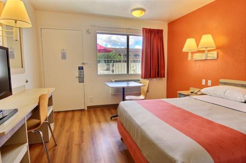 Imagen de la habitación del Motel 6 Kingsville, Tx. Foto 11