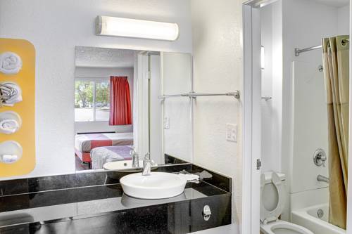Imagen de la habitación del Motel 6 Lancaster, Ca. Foto 9