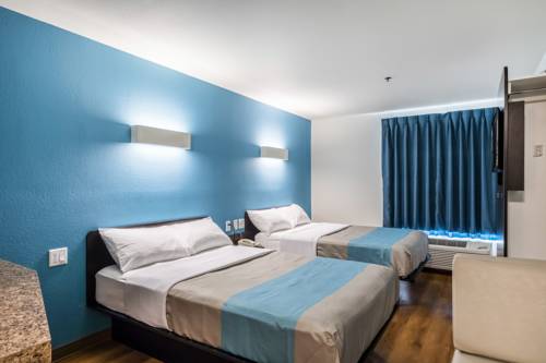 Imagen de la habitación del Motel 6 Laredo, Tx - Airport. Foto 15