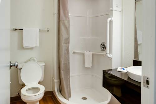 Imagen de la habitación del Motel 6 Lenexa, Ks - Kansas City Southwest. Foto 4