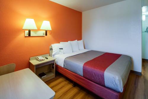 Imagen de la habitación del Motel 6 Lenexa, Ks - Kansas City Southwest. Foto 11