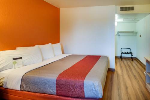 Imagen de la habitación del Motel 6 Lenexa, Ks - Kansas City Southwest. Foto 13