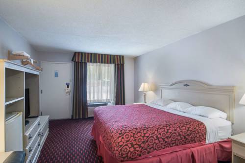 Imagen de la habitación del Motel 6 London. Foto 4