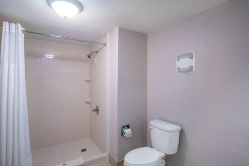 Imagen de la habitación del Motel 6 London. Foto 5