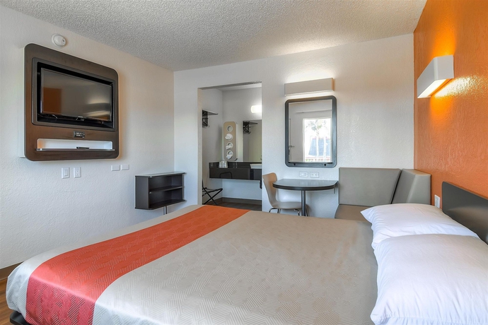 Imagen de la habitación del Motel 6 Los Angeles - Long Beach. Foto 2
