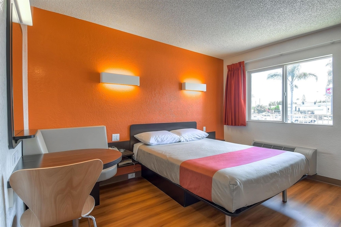Imagen de la habitación del Motel 6 Los Angeles - Long Beach. Foto 9