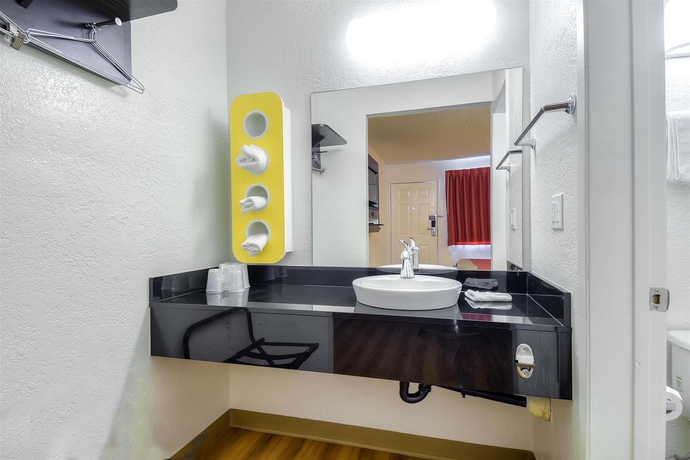 Imagen de la habitación del Motel 6 Los Angeles - Long Beach. Foto 10