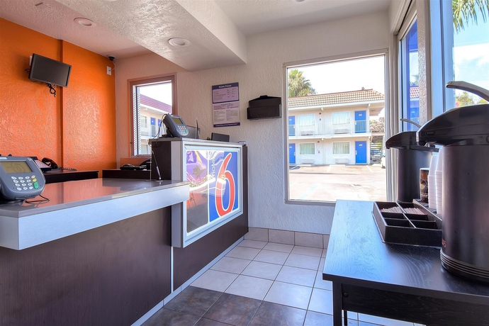 Imagen de los interiores del Motel 6 Los Angeles - Norwalk. Foto 15
