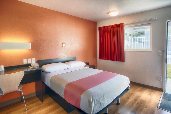 Imagen de la habitación del Motel 6 Mammoth Lakes, Ca. Foto 15