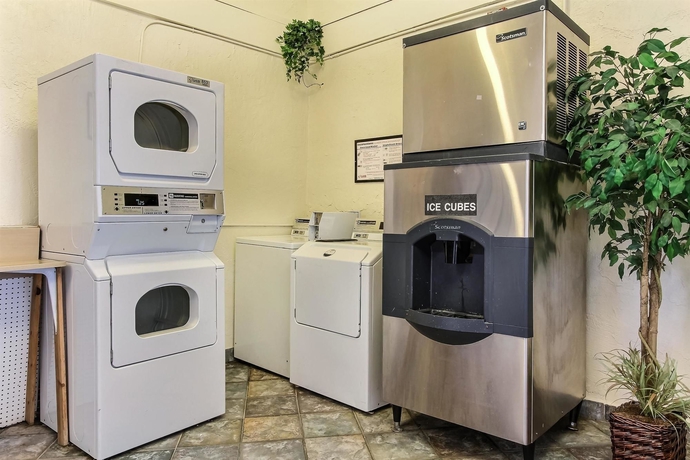 Imagen de los interiores del Motel 6 Marina, Ca - Monterey. Foto 7