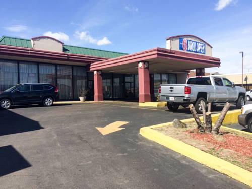 Imagen de la habitación del Motel 6 Melrose Park, Il. Foto 2