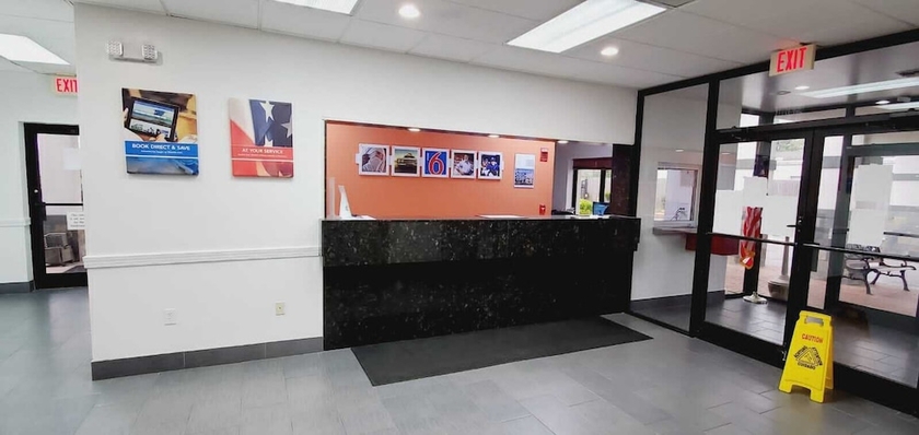 Imagen de los interiores del Motel 6 Memphis, Tn - Graceland. Foto 14