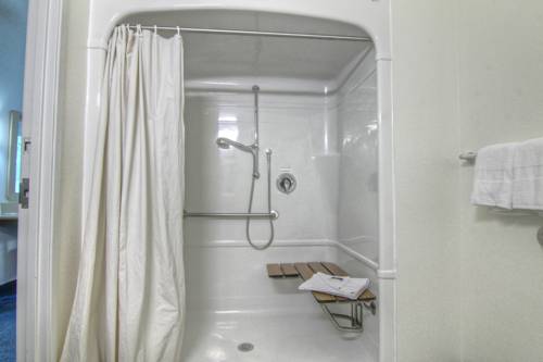 Imagen de la habitación del Motel 6 Menomonie, Wi. Foto 9