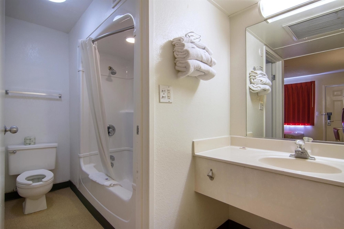 Imagen de la habitación del Motel 6 Mesa North. Foto 6