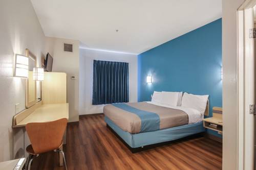 Imagen de la habitación del Motel 6 New Braunfels. Foto 3