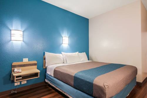 Imagen de la habitación del Motel 6 New Braunfels. Foto 6